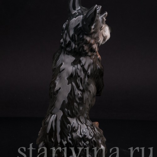 Фигурка собаки из фарфора Терьер на задних лапах, Karl Ens, Германия, 1920-30 гг.