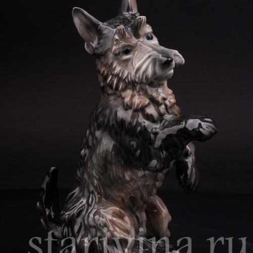 Фигурка собаки из фарфора Терьер на задних лапах, Karl Ens, Германия, 1920-30 гг.