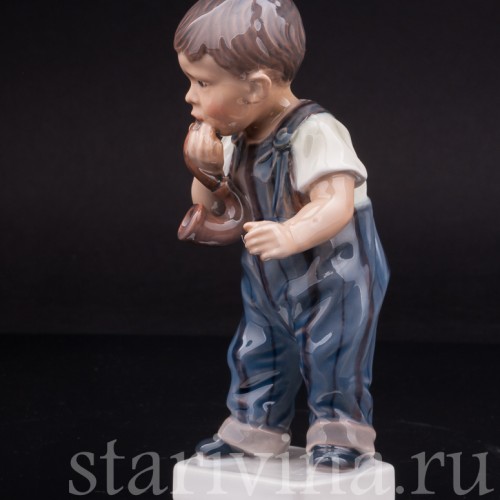 Фарфоровая статуэтка Курильщик, мальчик с трубкой, Dahl Jensen, Дания, сер. 20 века.
