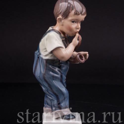 Фарфоровая статуэтка Курильщик, мальчик с трубкой, Dahl Jensen, Дания, сер. 20 века.