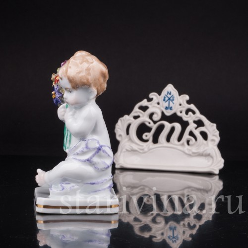 Фигурка из фарфора Малыш с букетом цветов, Karl Ens, Германия, 1920-30 гг.