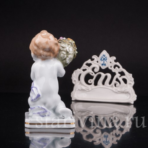 Фигурка из фарфора Малыш с букетом цветов, Karl Ens, Германия, 1920-30 гг.