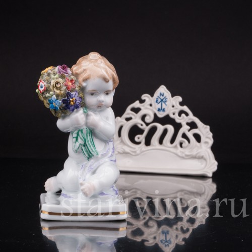 Фигурка из фарфора Малыш с букетом цветов, Karl Ens, Германия, 1920-30 гг.