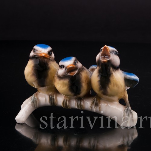 Фарфоровая статуэтка птиц Веселая компания, синицы лазоревки, Goebel, Германия, 1967 год.