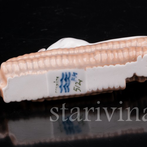 Фигурка из фарфора Мышь на кукурузе Royal Copenhagen, Дания, 1968 год.