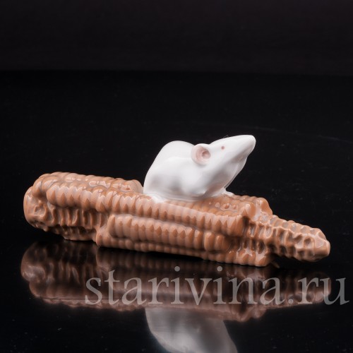 Фигурка из фарфора Мышь на кукурузе Royal Copenhagen, Дания, 1968 год.