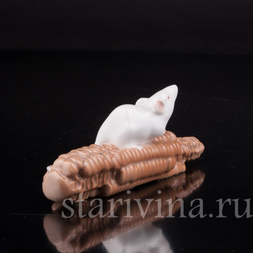 Фигурка из фарфора Мышь на кукурузе Royal Copenhagen, Дания, 1968 год.