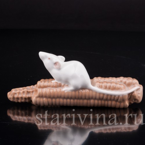Фигурка из фарфора Мышь на кукурузе Royal Copenhagen, Дания, 1968 год.