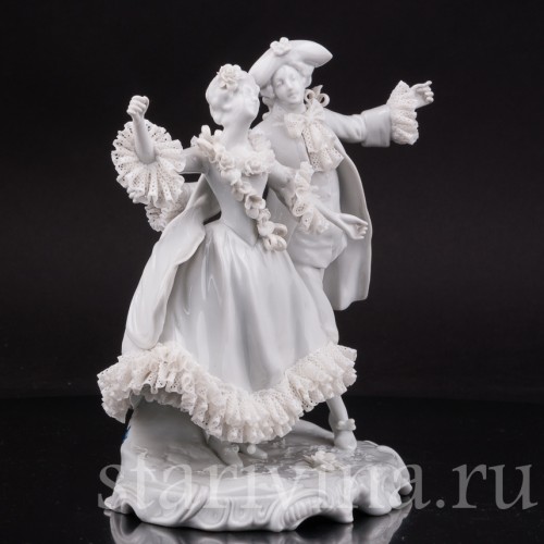 Фарфоровая композиция Танцовщица Камарго с кавалером, кружевная, Volkstedt, Германия, вт.пол. 20 в.