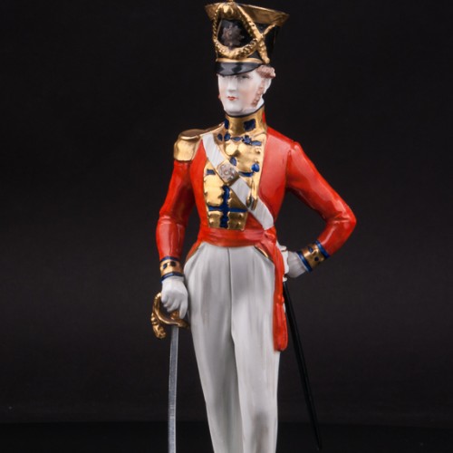 Фарфоровая статуэтка Офицер Шотландской гвардии, 1830, Carl Thieme, Германия, вт пол. 20 века.