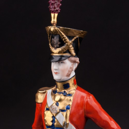 Фарфоровая статуэтка Офицер Шотландской гвардии, 1830, Carl Thieme, Германия, вт пол. 20 века.