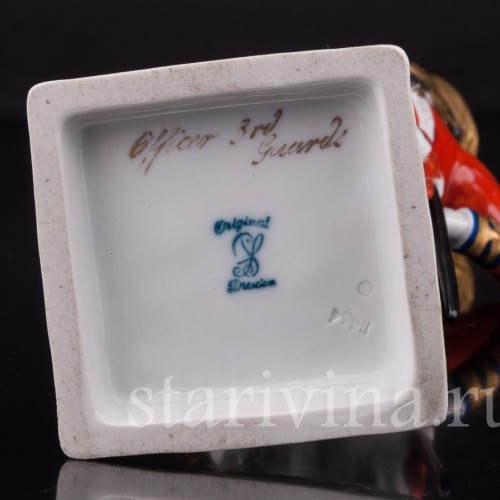 Фарфоровая статуэтка Офицер Шотландской гвардии, 1830, Carl Thieme, Германия, вт пол. 20 века.