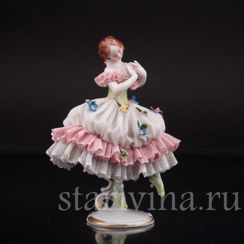 Статуэтка танцовщицы из фарфора Балерина, кружевная, Volkstedt, Германия, вт. пол. 20 в.