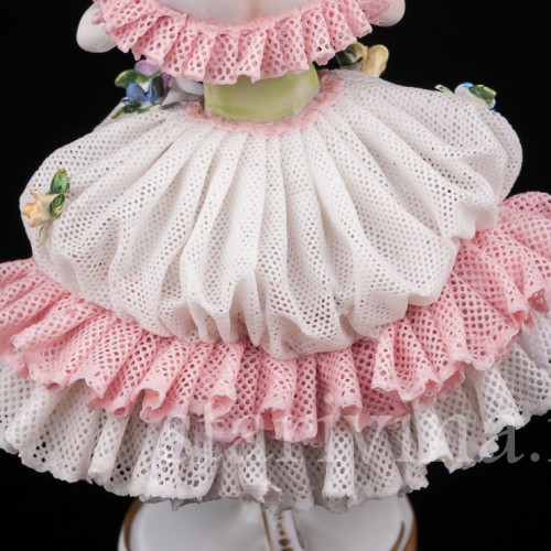 Статуэтка танцовщицы из фарфора Балерина, кружевная, Volkstedt, Германия, вт. пол. 20 в.