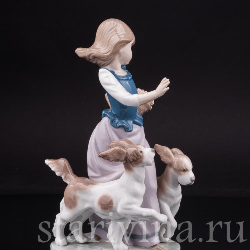 Фарфоровая фигурка Девушка с двумя собаками, Lladro, Испания, 1990 г.