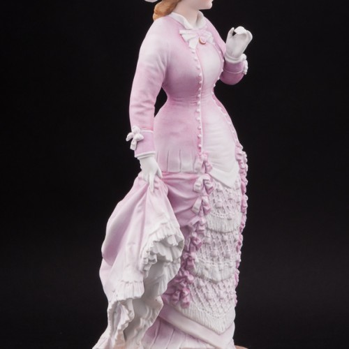 Фарфоровая статуэтка девушки Дама в шляпке с перьями, Richard Eckert & Co, Германия, 1894-1908 гг.