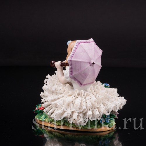 Фигурка из фарфора Девочка с зонтиком, кружевная, Sitzendorf, Германия, вт. пол. 20 в.