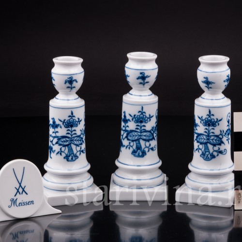 Фарфоровые Три подсвечника, луковичный узор, Meissen, Германия.