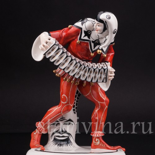Фарфоровая статуэтка Арлекин с гармошкой, Schwarzburger, Германия.