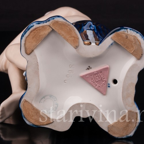 Фарфоровая статуэтка девушки Купальщица Royal Dux, Чехия, перв. пол. 20 в.