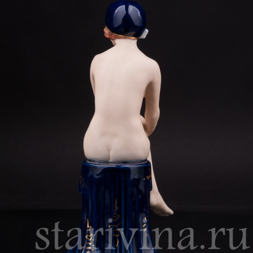 Фарфоровая статуэтка девушки Купальщица Royal Dux, Чехия, перв. пол. 20 в.