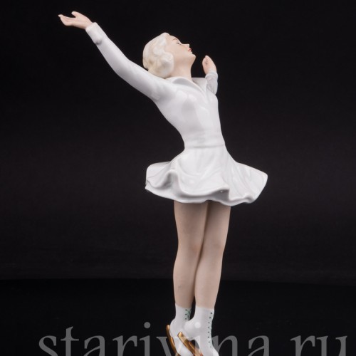 Фигурка девушки из фарфора Фигуристка, Schaubach Kunst, Германия, 1926-53 гг.