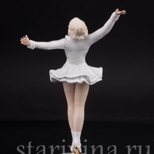Фигурка девушки из фарфора Фигуристка, Schaubach Kunst, Германия, 1926-53 гг.