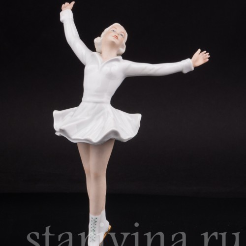 Фигурка девушки из фарфора Фигуристка, Schaubach Kunst, Германия, 1926-53 гг.