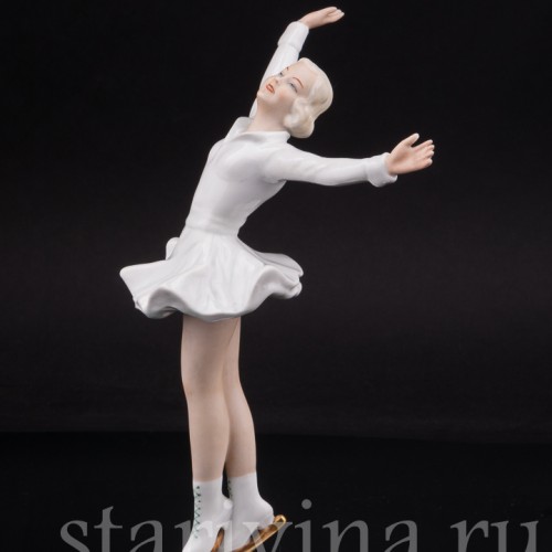 Фигурка девушки из фарфора Фигуристка, Schaubach Kunst, Германия, 1926-53 гг.