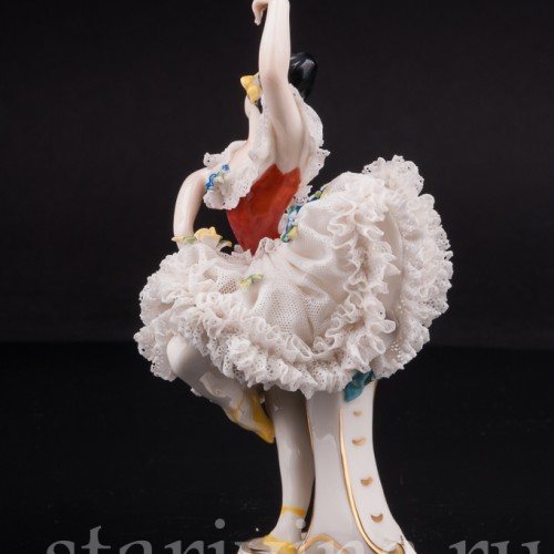 Статуэтка из фарфора девушки Балерина, кружевная, миниатюра, Volkstedt, Германия, нач. 20 в.