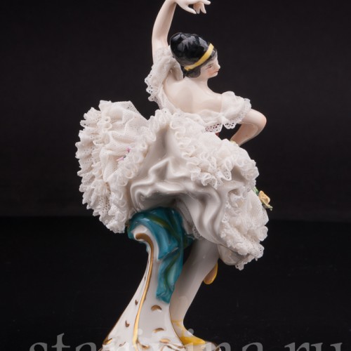 Статуэтка из фарфора девушки Балерина, кружевная, миниатюра, Volkstedt, Германия, нач. 20 в.