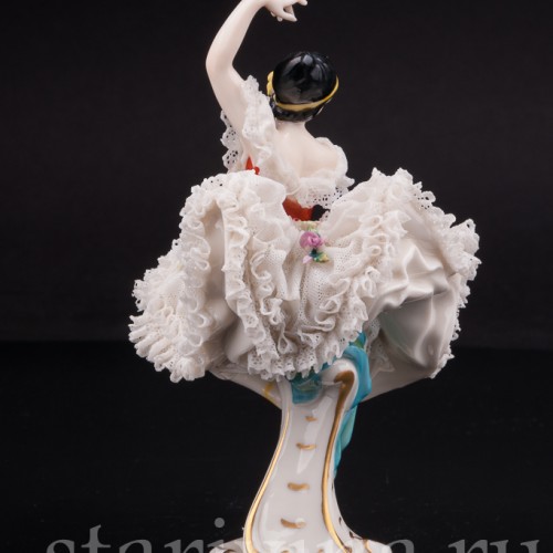 Статуэтка из фарфора девушки Балерина, кружевная, миниатюра, Volkstedt, Германия, нач. 20 в.