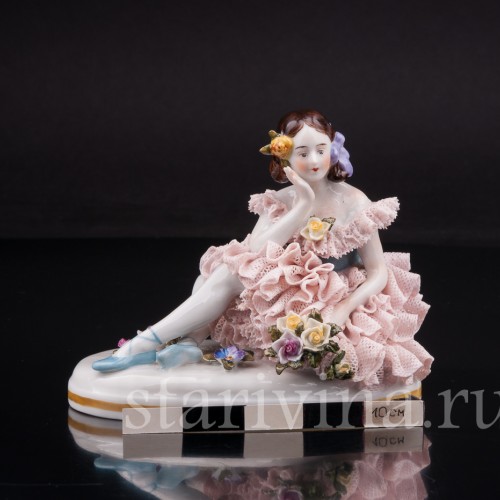 Фигурка из фарфора Сидящая балерина, Дрезден, Германия, перв. пол. 20 в.