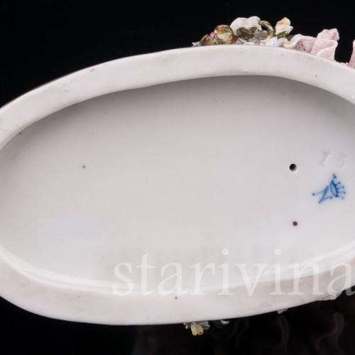 Фигурка из фарфора Сидящая балерина, Дрезден, Германия, перв. пол. 20 в.