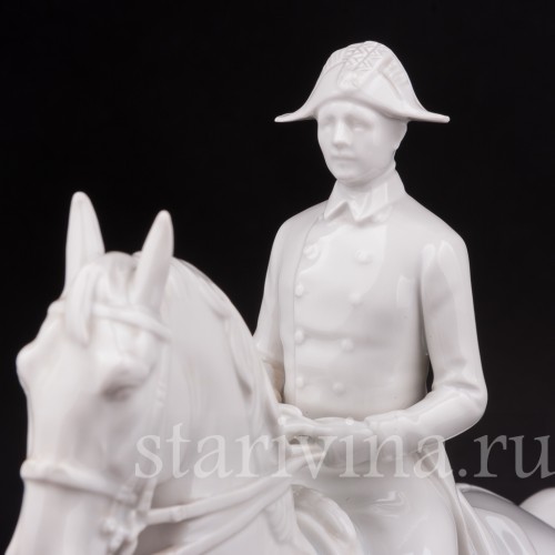 Фарфоровая статуэтка всадника Пиаффе, испанская школа верховой езды, Augarten, Австрия, сер. 20 в.