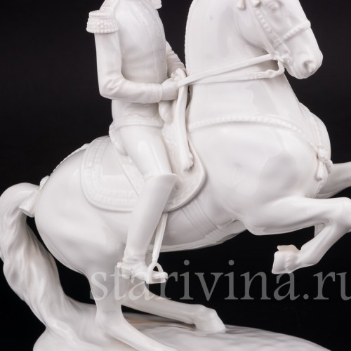 Фарфоровая статуэтка Левада с наездником, испанская школа верховой езды Augarten, Австрия, сер.20 в.