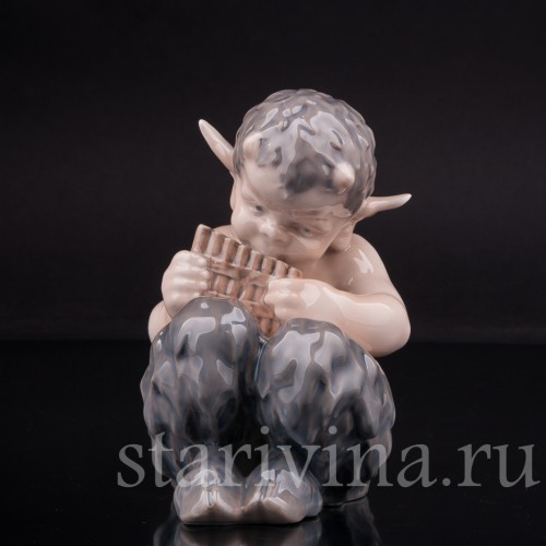 Фигурка из фарфора Фавн играющий на флейте Royal Copenhagen, Дания, 1980 гг.