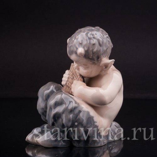 Фигурка из фарфора Фавн играющий на флейте Royal Copenhagen, Дания, 1980 гг.