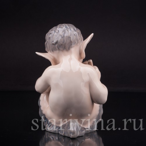 Фигурка из фарфора Фавн играющий на флейте Royal Copenhagen, Дания, 1980 гг.