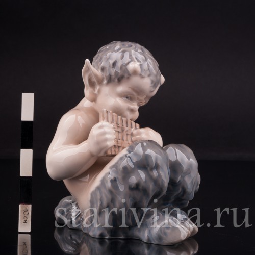 Фигурка из фарфора Фавн играющий на флейте Royal Copenhagen, Дания, 1980 гг.