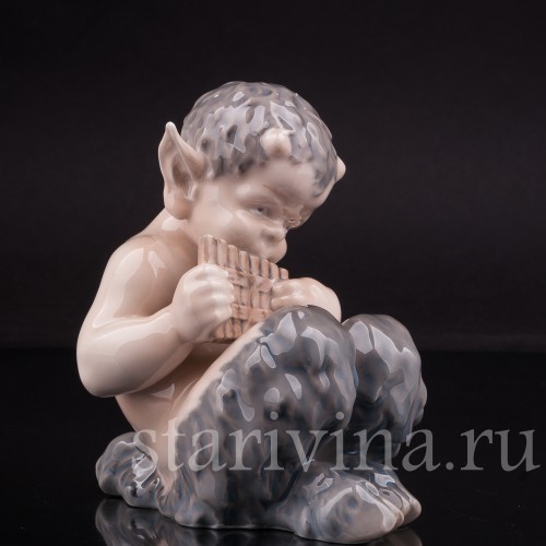 Фигурка из фарфора Фавн играющий на флейте Royal Copenhagen, Дания, 1980 гг.