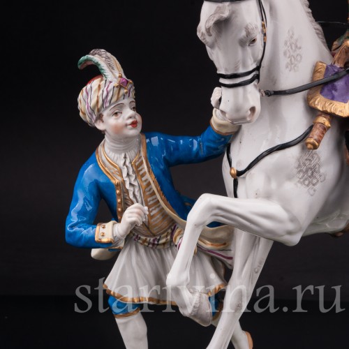 Фарфоровая статуэтка Императрица Елизавета Петровна на коне с арапчонком, Германия, кон. 19 - нач. 20 в.