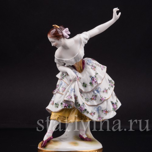 Фарфоровая статуэтка танцовщицы Фанни Эльслер, Volkstedt, Германия, до 1935 г.
