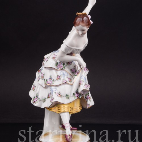 Фарфоровая статуэтка танцовщицы Фанни Эльслер, Volkstedt, Германия, до 1935 г.