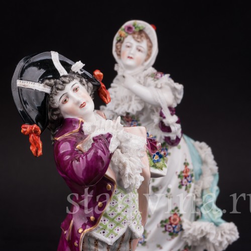 Парные фарфоровые статуэтки Галантная пара, кружевная, Германия, кон. 19 века.