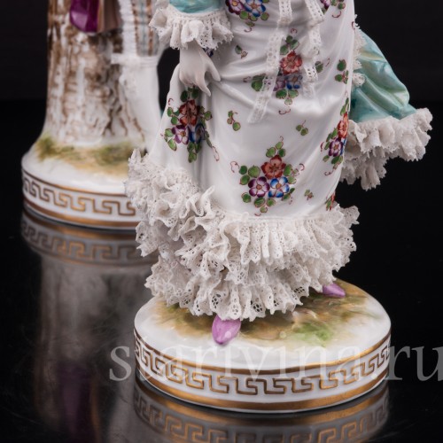 Парные фарфоровые статуэтки Галантная пара, кружевная, Германия, кон. 19 века.