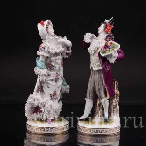 Парные фарфоровые статуэтки Галантная пара, кружевная, Германия, кон. 19 века.