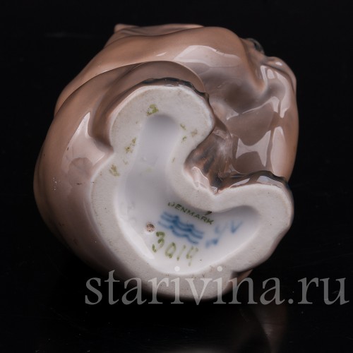 Фарфоровая статуэтка Сидящий медвежонок, Royal Copenhagen, Дания, 1966 г.