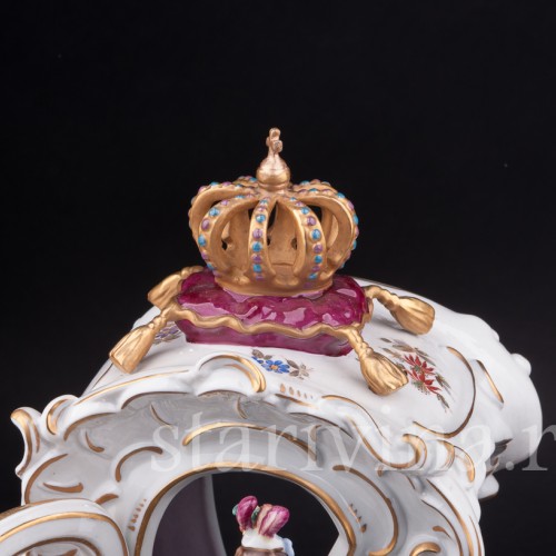 Композиция из фарфора Карета, кружевная, Volkstedt, Германия, вт. пол. 20 в.