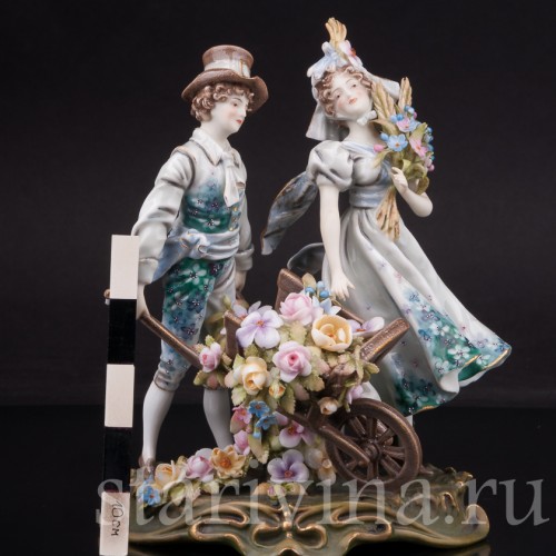 Фарфоровая статуэтка Страна цветов, пара Volkstedt, Германия, кон. 19 в.